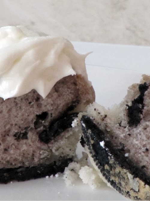 Oreo Cookie Cupcakes