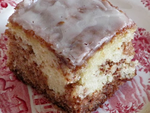 Cinnamon Roll Cake