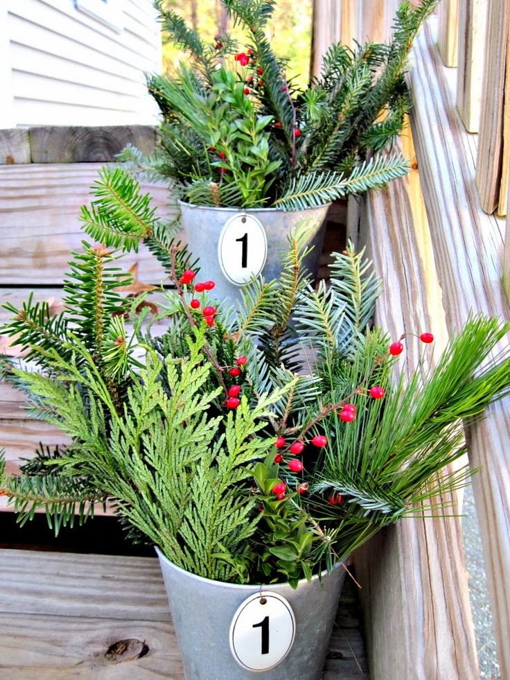Christmas Container Ideas for Your Entry
