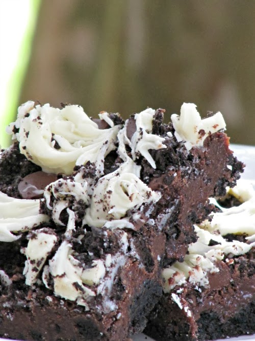 Oreo cookies and cream brownies