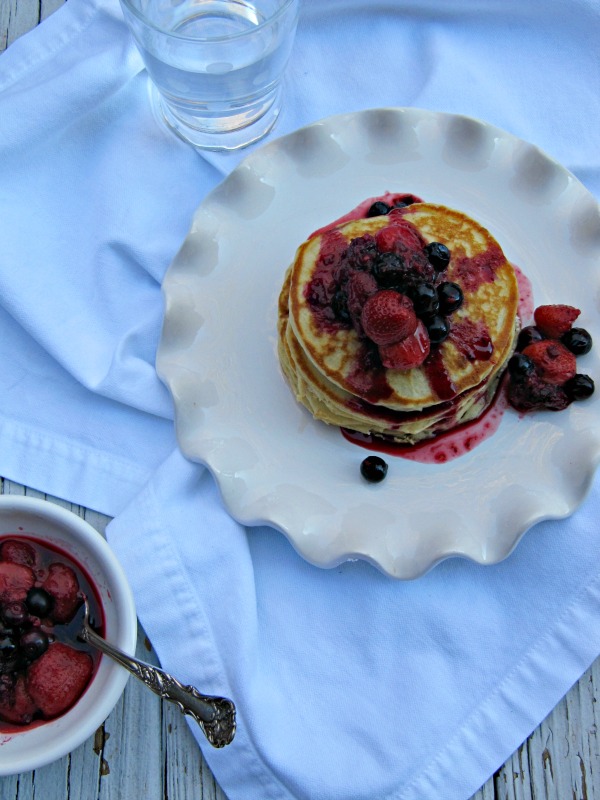 Fluffy Sour Cream Pancakes