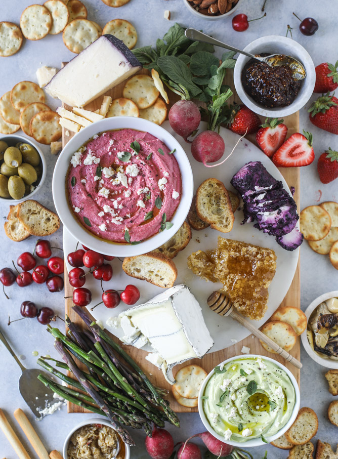 Friday Favorites from The Simply Luxurious Life, The Baking Chocolatess, Simply Recipes, How Sweet it Is, The Small Things and More