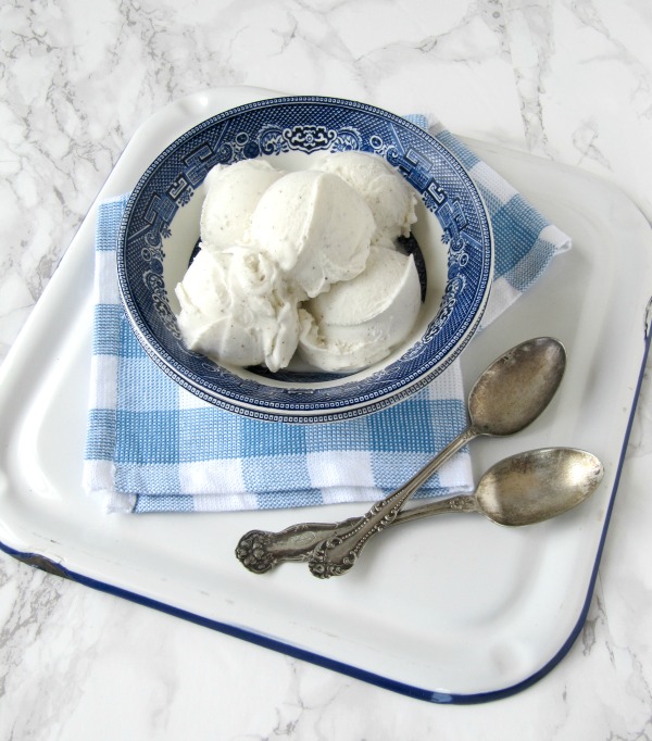 Vanilla Bean no churn ice cream. 