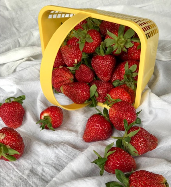 10 Strawberry Desserts to Make This Weekend