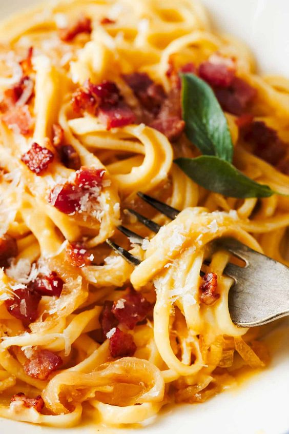 Friday Favorites from The Relished Roost, Feasting at Home, Pinch of Yum and More