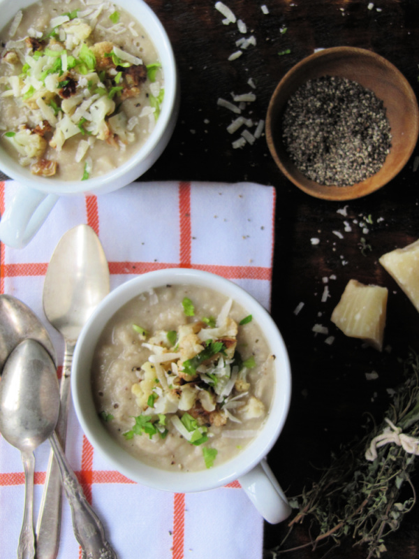 CREAMY CHICKEN, CAULIFLOWER AND LEEK SOUP