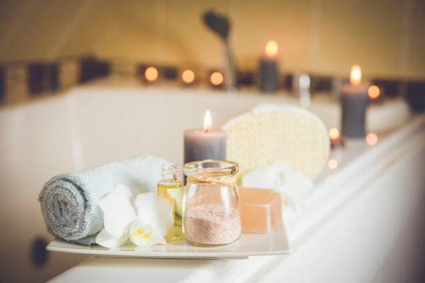 30-day-self-care-challenge,candles by the side of bathtub.