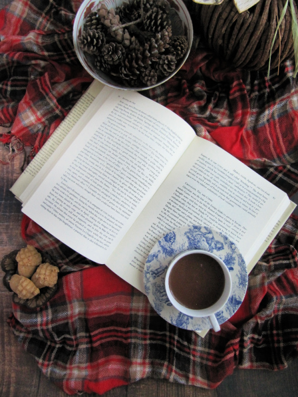 Friday Favorites from Most Lovely Things, Butter Your Biscuit, Simply Delicious, The Darling Academy and More