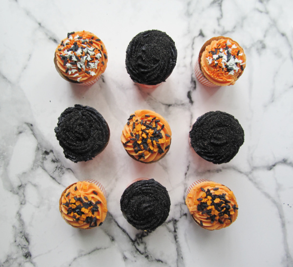 Pumpkin-Carrot-Cake-Cupcakes-with-Buttercream-Icing-and-Halloween-Sprinkles-