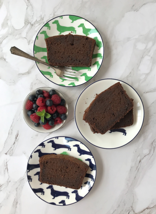 Nigella-Lawson-Dense-Chocolate-Loaf-Cake-with-berries-Kate-spade-dachshund-plates-