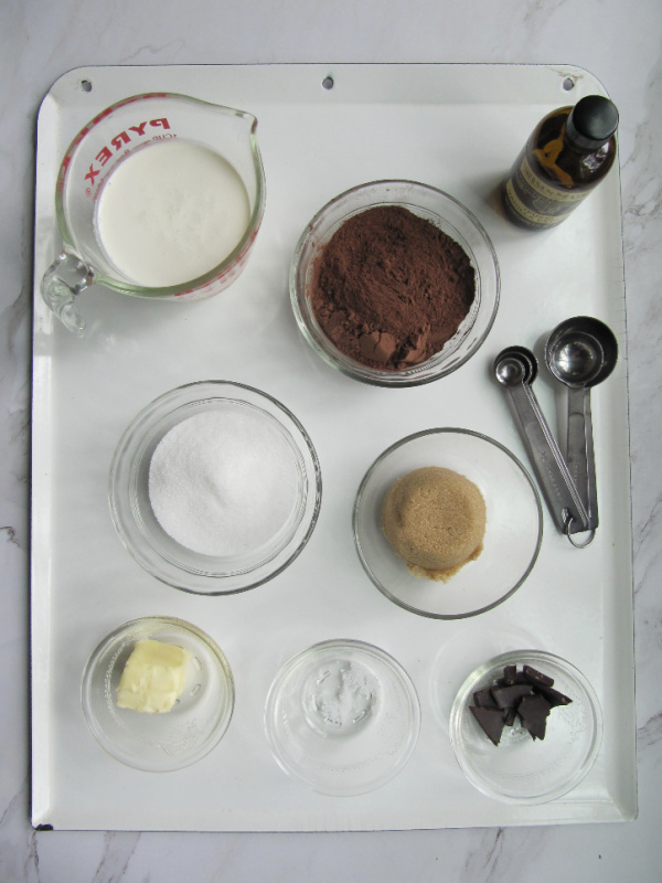 ingredients for hot fudge sauce