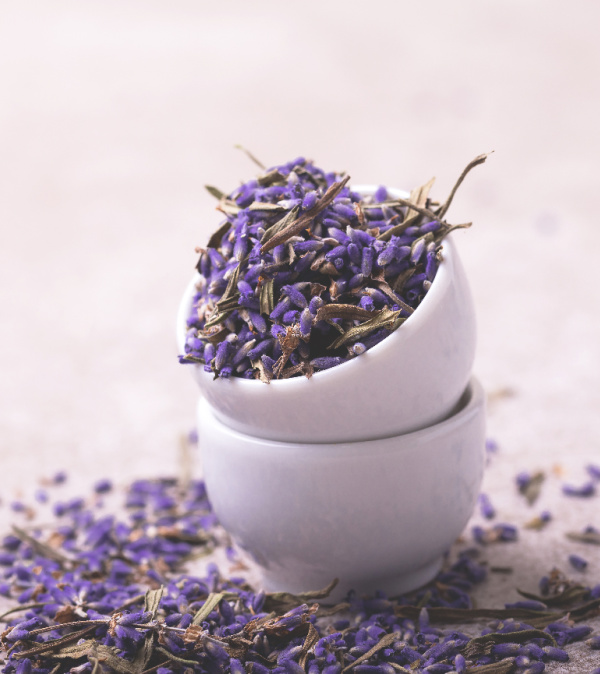 lavender buds in white bowl