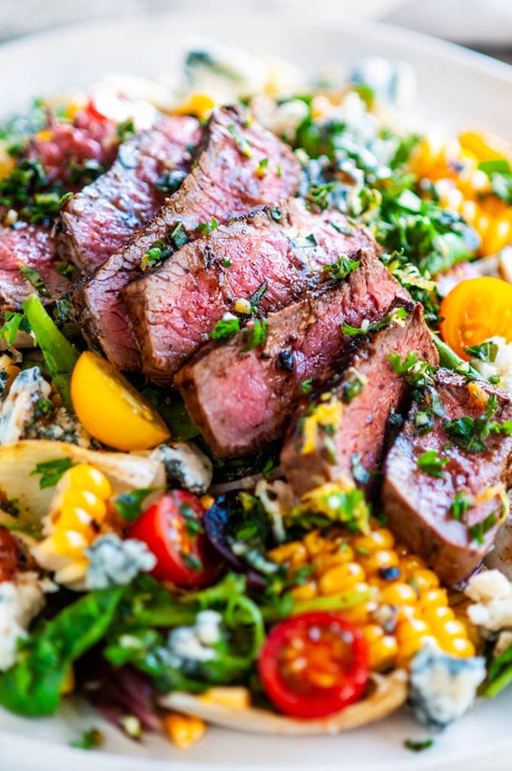 Friday Favorites BALSAMIC STEAK GORGONZOLA SALAD WITH GRILLED CORN