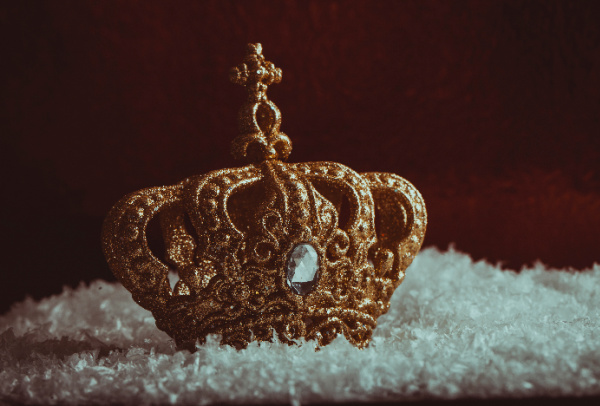 weekend meanderings crown in snow