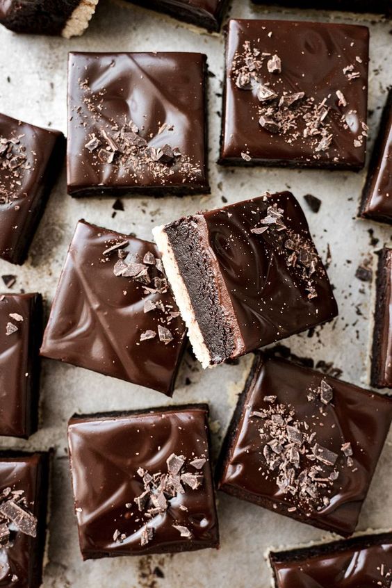 BROWNIE SHORTBREAD BARS WITH GANACHE