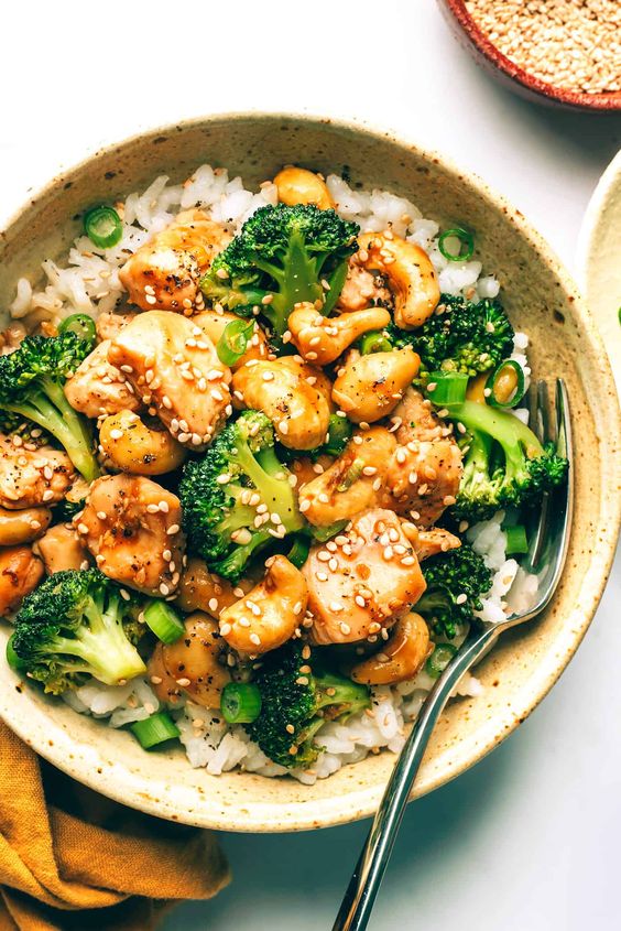 Friday Favorites Cashew Chicken and Broccoli