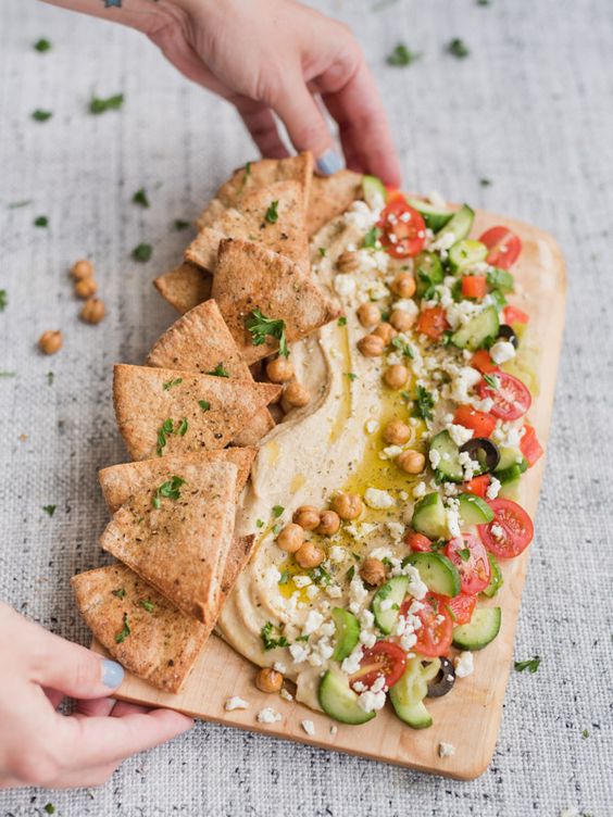 hummus platter with vegetables 