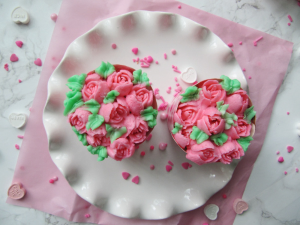 pink flower cupcakes
