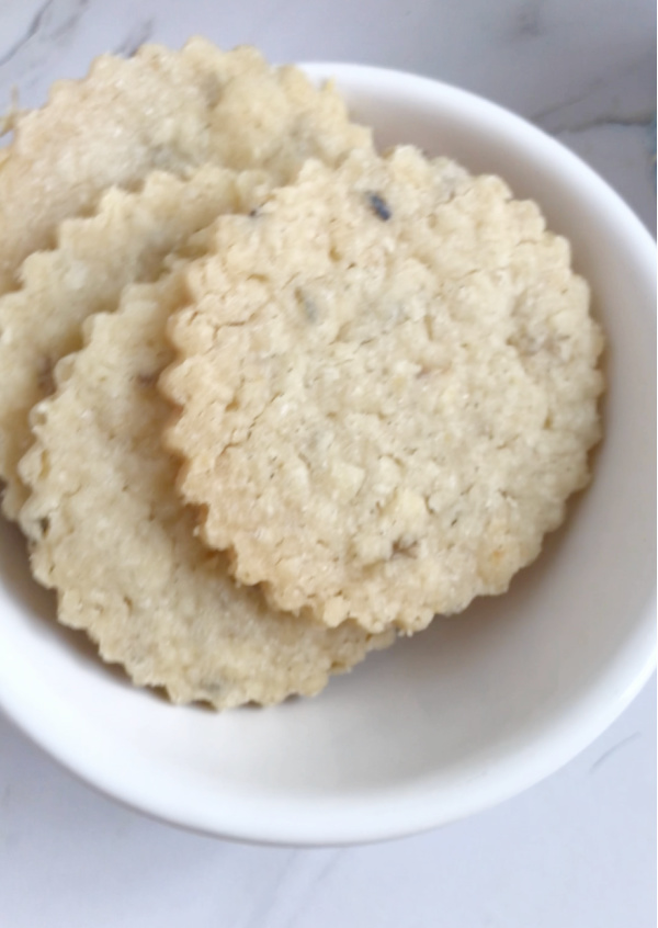 lavender lemon cookies in a white bowl