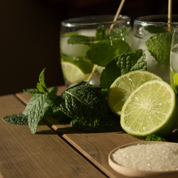 mojito and limes
