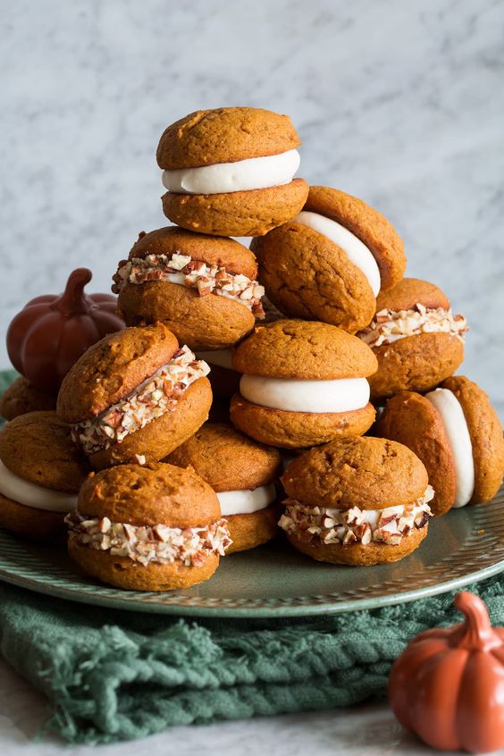friday favorites pumpkin whoopee pies