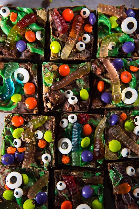 Halloween Rocky Road Slice