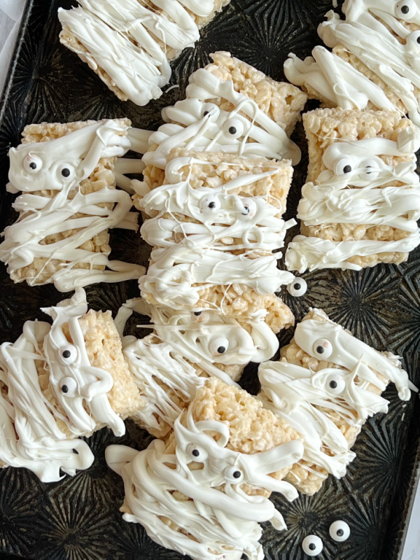 Mummy Rice Krispie treats