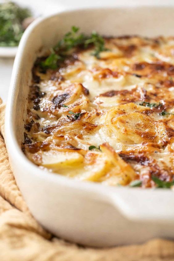 cheesy scalloped potatoes