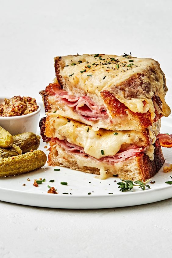 croque monsieur sandwich 