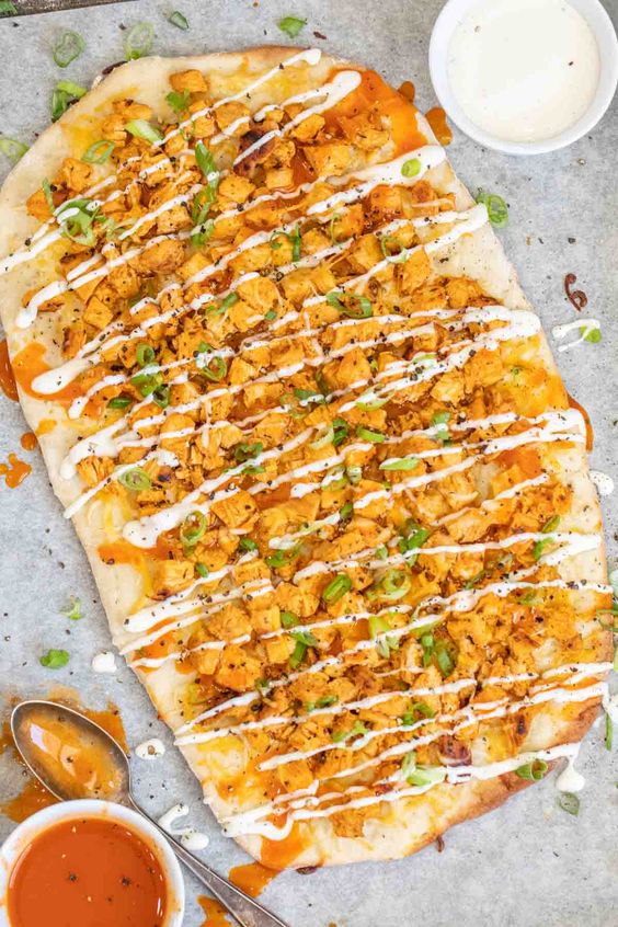 buffalo chicken flatbread