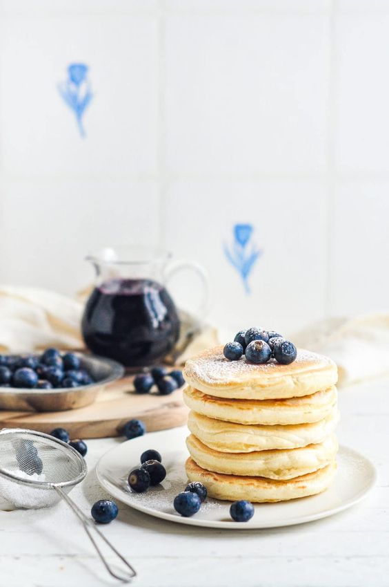 Easy fluffy pancakes