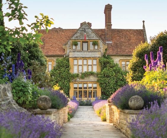 Le Manoir aux Quat’Saisons.
