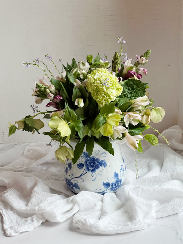 hydrangea-helibores-wildflower bouquet.