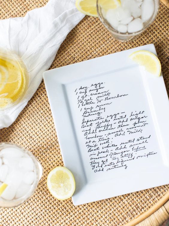 Mother's Day gifts Ideas A personalized recipe plate. 