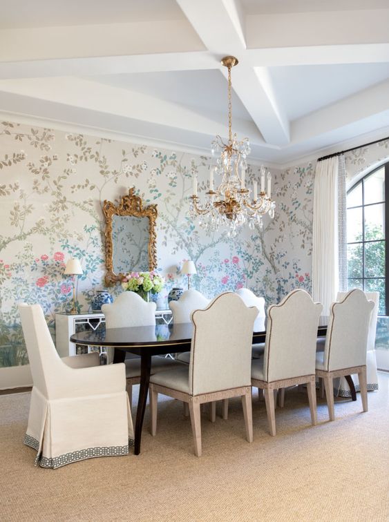 Paloma Contreras dining room.