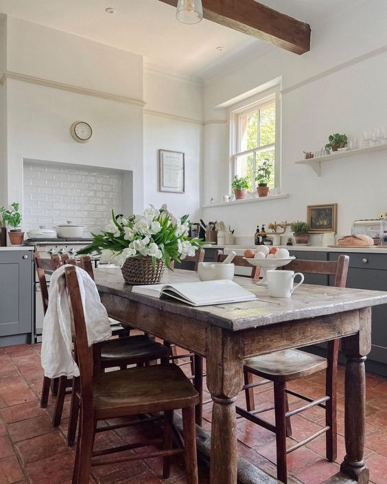 English country kitchen