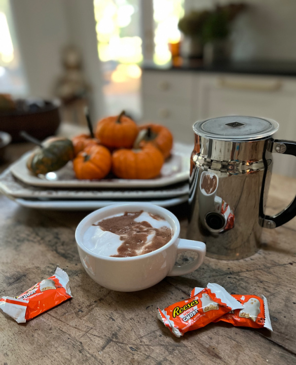 Cup of chocolate and Reeses ghosts