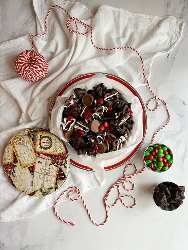 Jingle Jangle holiday snack mix in a holiday tin. 