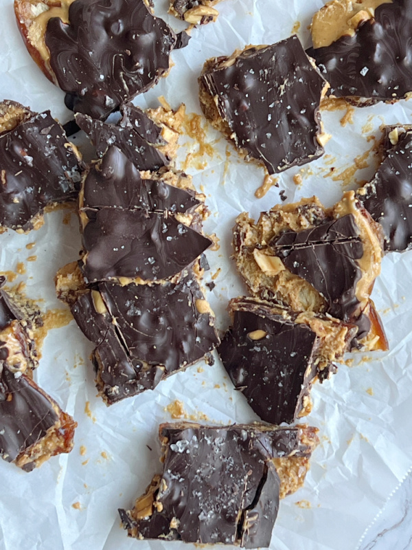 chocolate date bark pieces