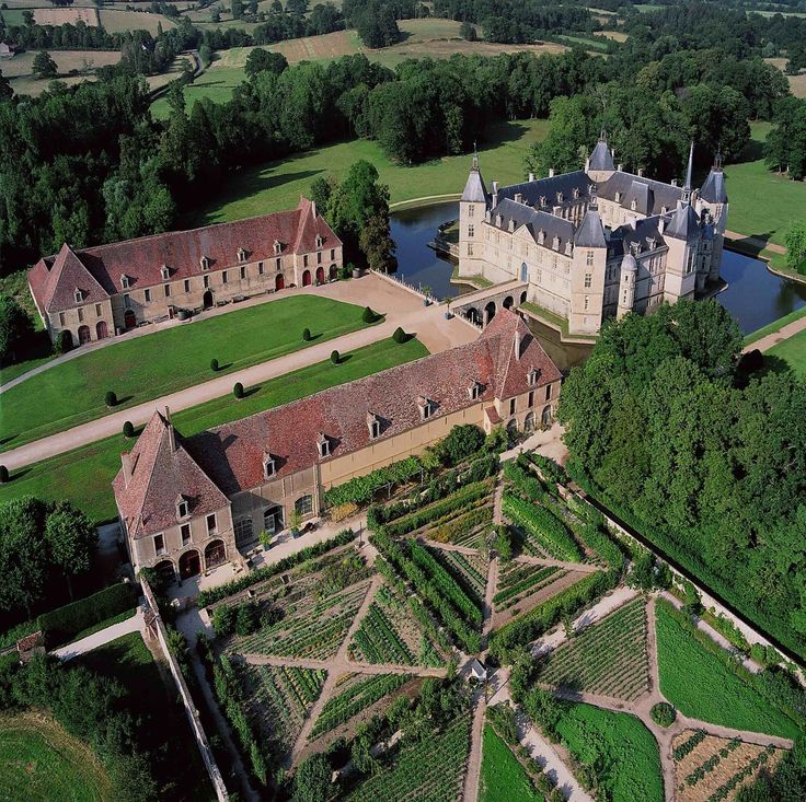 Chateau de Sully, castle and gardens. 