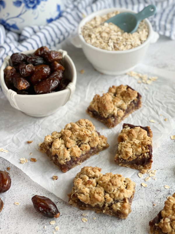 old fashioned date bars with dates and oats.