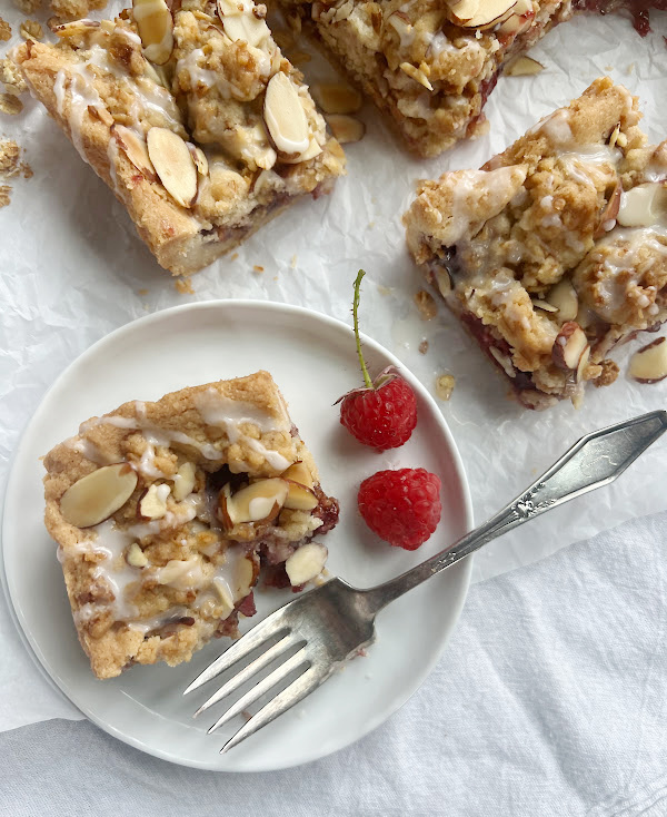 Raspberry Crumble Bars Ina.